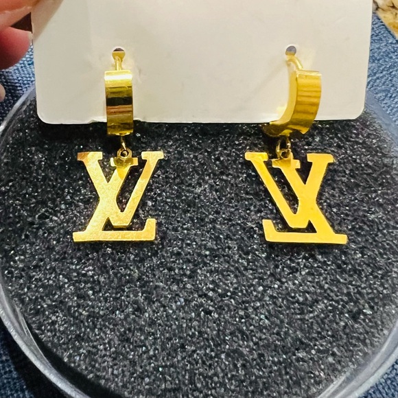 Fashion Jewelry Gold Initial Drop Earrings - Picture 2 of 2